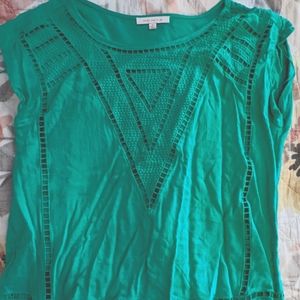 Unique croche pattern top emerald green